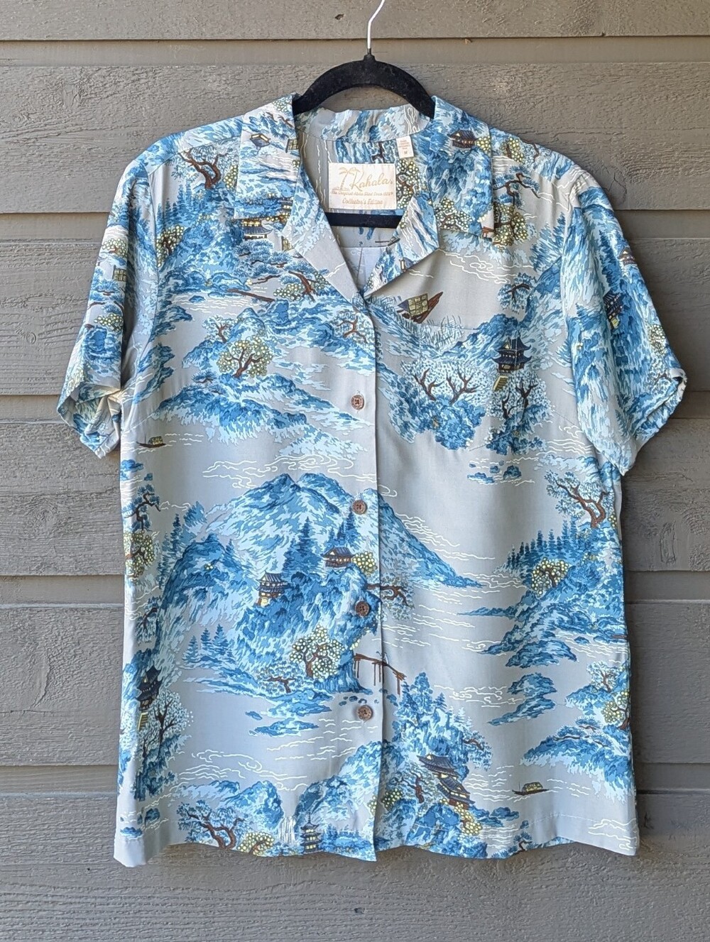 NWOT Original Aloha Kahala Hawaiian Shirt Tranquility Collector's Edition Medium